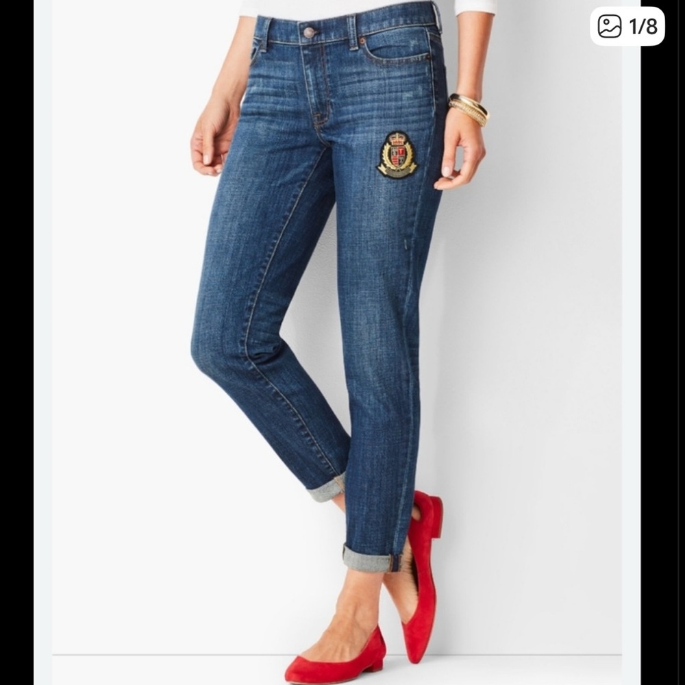 ⚜️🔱👖Talbots Dark Blue Cropped Jeans with Embroidered Crest